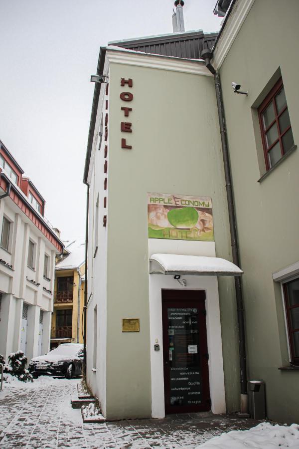 Apple Economy Hotel Kaunas Exterior photo